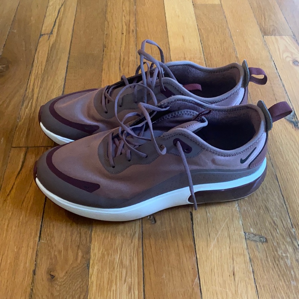 Brand new AirMax.